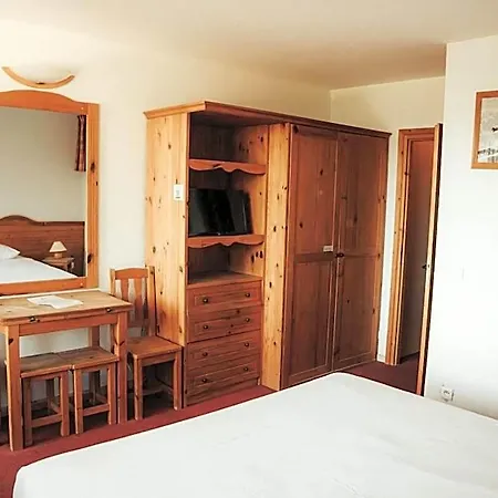 Hotel Les Sittelles Montalbert 3*