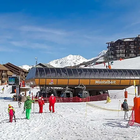 Les Sittelles Montalbert Hotel 3*